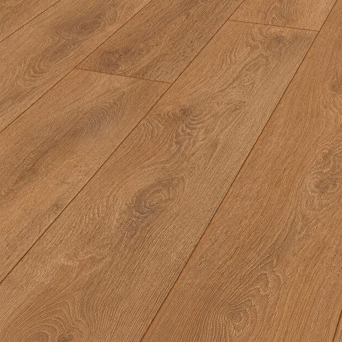 Laminat 8573 Titan Prestige u amber zlatno-braon hrastovom tonu sa izraženim godovima i toplom teksturom drveta